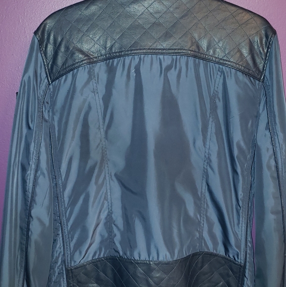Guess jacket - Picture 3 of 3